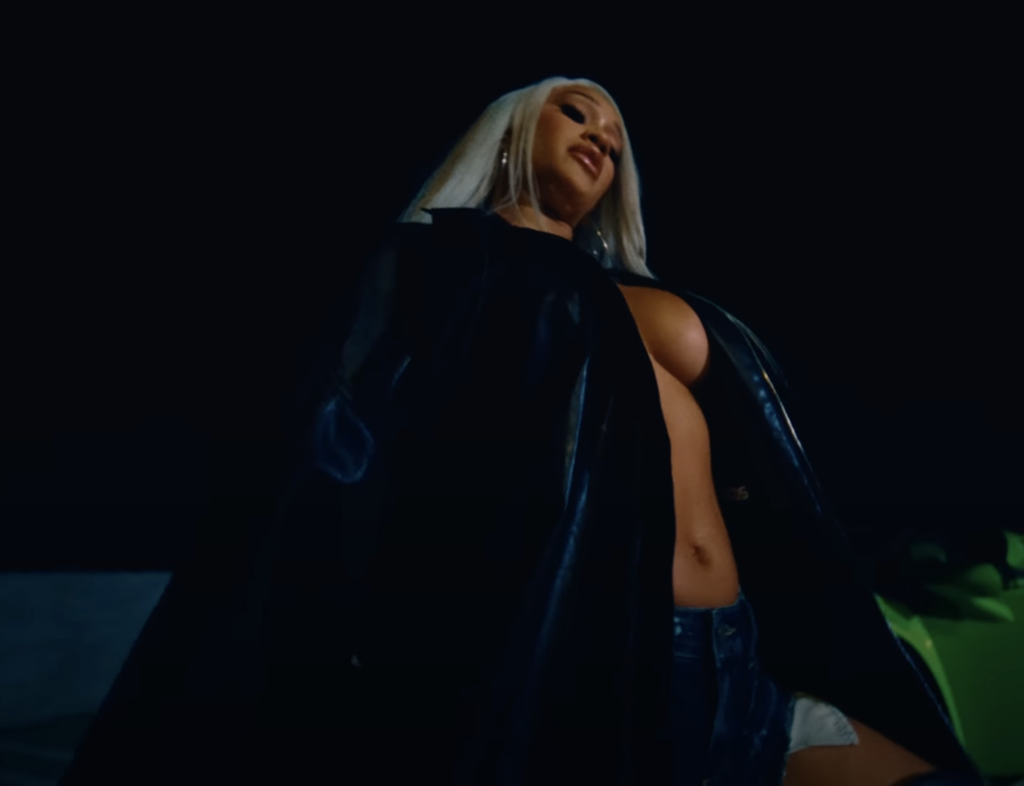 Dripping diamonds and spitting fire, Saweetie builds her icy throne with the braggadocious freestyle "IMMORTAL FREESTYLE," proving she's not just rapping, she's etching her name in hip-hop history. 